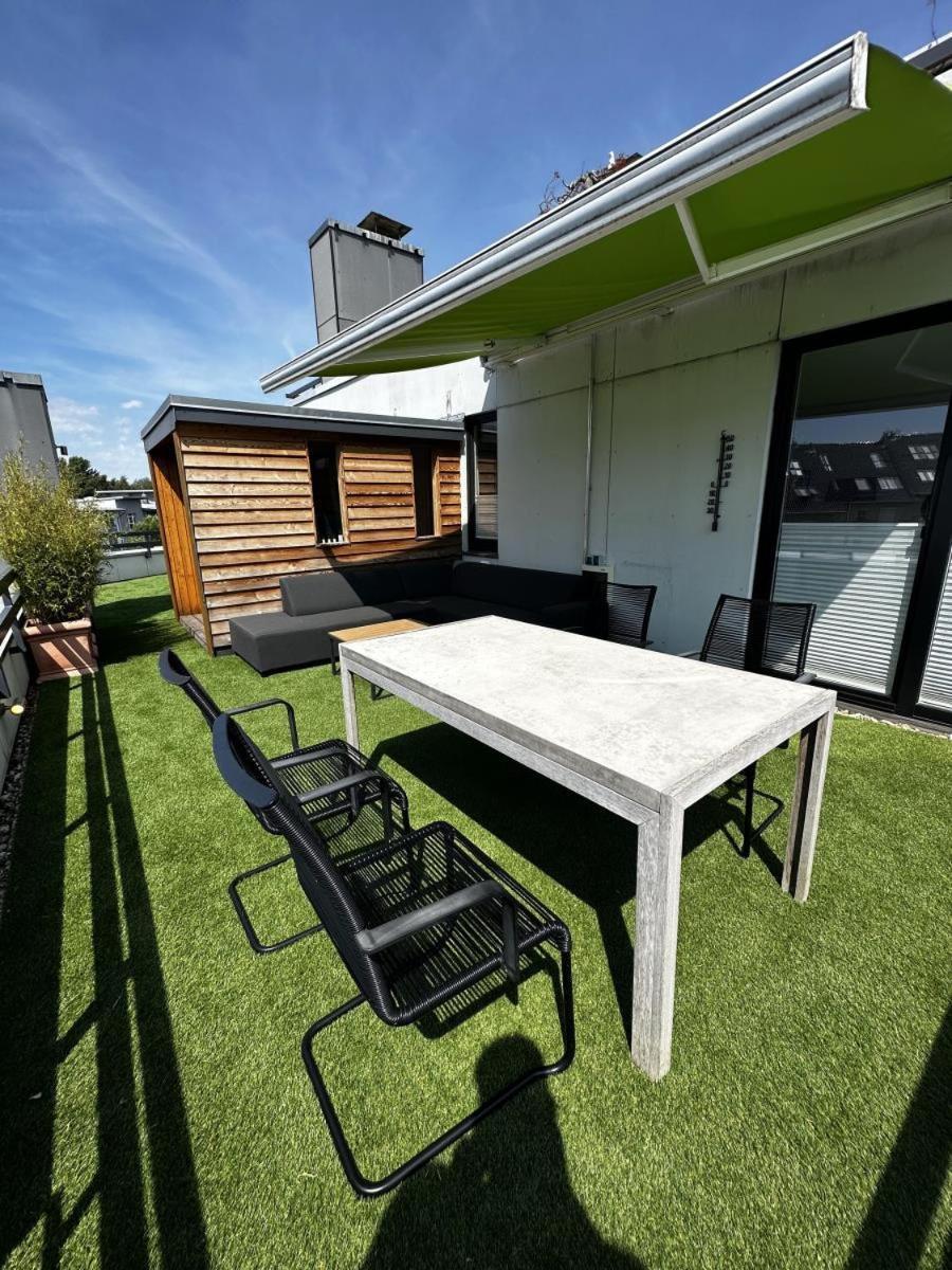 Scharbeutz 2- Zimmer- Luxus Apartment Mit Eigener Sauna Luaran gambar