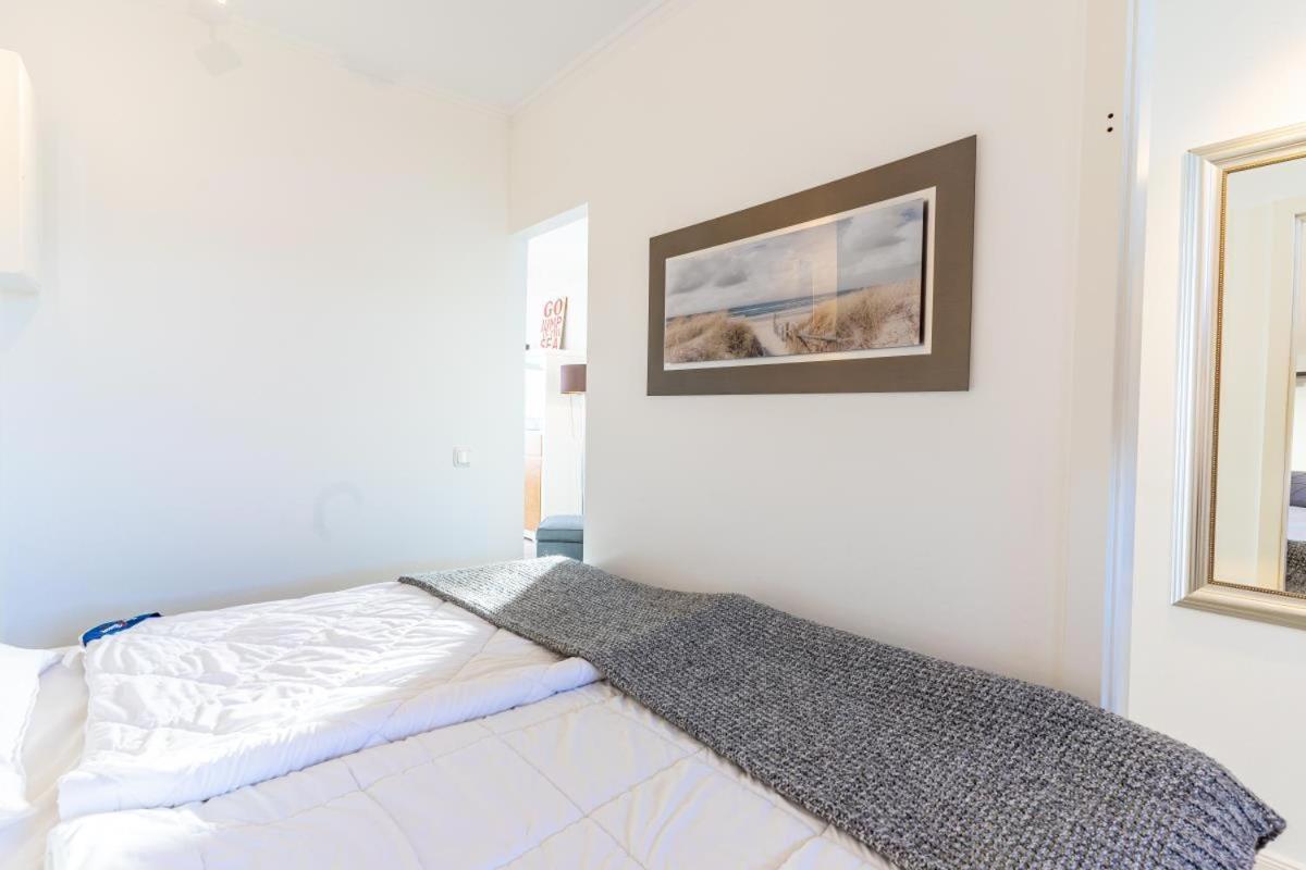 Scharbeutz 2- Zimmer- Luxus Apartment Mit Eigener Sauna Luaran gambar